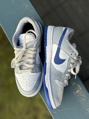 Nike Dunk Low Summit Women’s size 6.5 gently used great condition cool color!